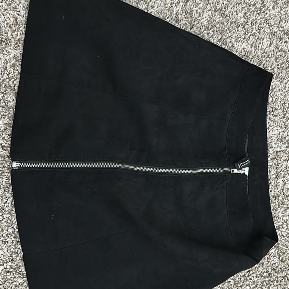 Black Velvet Zippered Skirt